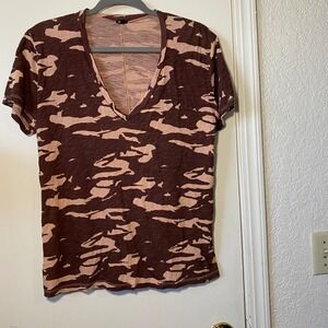 Monrow Women's Brown Camouflage V-Neck Short Sleeve T-Shirt Top Size M